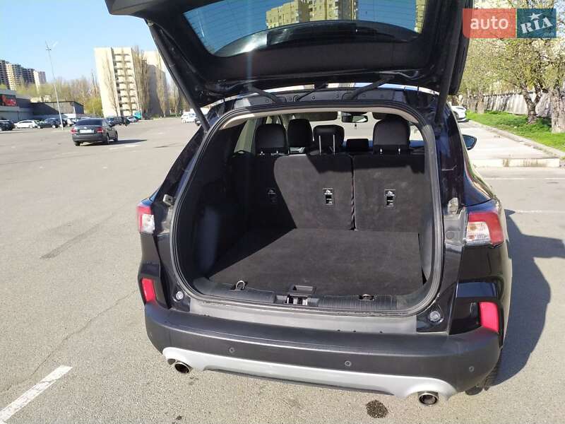 Внедорожник / Кроссовер Ford Escape 2020 в Киеве фото 80 Внедорожник / Кроссовер Ford Escape 2020 в Киеве