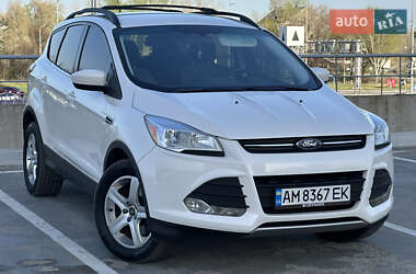 Внедорожник / Кроссовер Ford Escape 2014 в 
