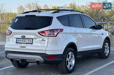 Внедорожник / Кроссовер Ford Escape 2014 в 