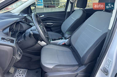 Внедорожник / Кроссовер Ford Escape 2014 в 