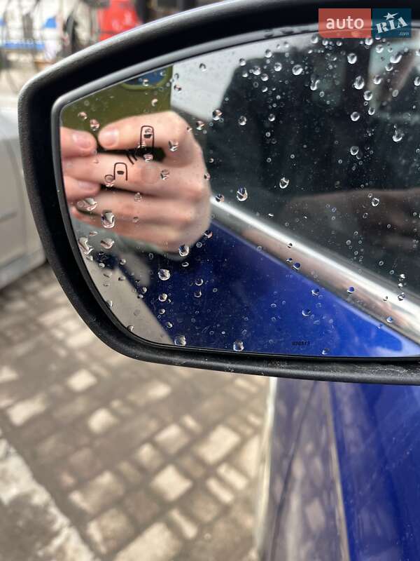 Внедорожник / Кроссовер Ford Escape 2013 в Ромнах