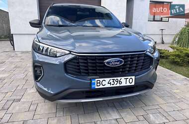 Позашляховик / Кросовер Ford Escape 2023 в 