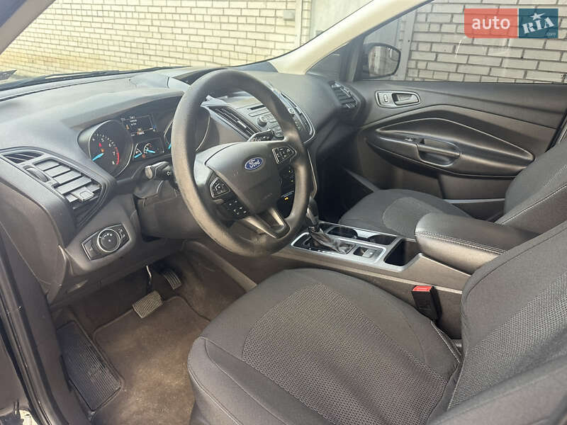Внедорожник / Кроссовер Ford Escape 2017 в Киеве