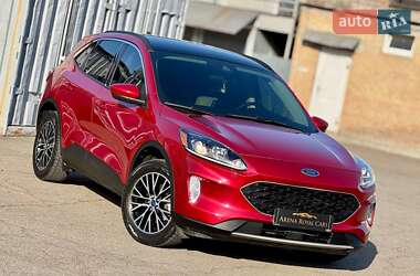 Внедорожник / Кроссовер Ford Escape 2022 в 