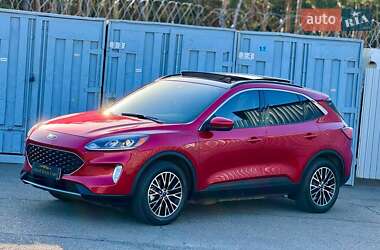 Внедорожник / Кроссовер Ford Escape 2022 в 