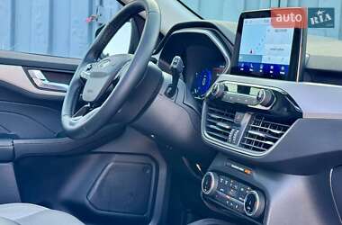 Внедорожник / Кроссовер Ford Escape 2022 в 