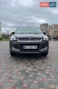 Внедорожник / Кроссовер Ford Escape 2015 в 