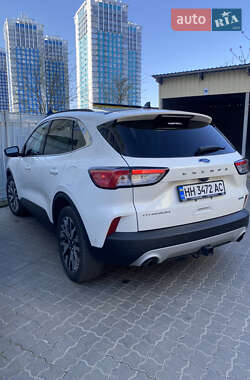 Позашляховик / Кросовер Ford Escape 2019 в 