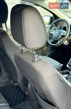 Внедорожник / Кроссовер Ford Escape 2014 в 