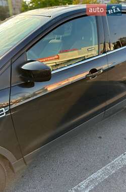 Внедорожник / Кроссовер Ford Escape 2014 в 