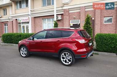 Внедорожник / Кроссовер Ford Escape 2014 в 