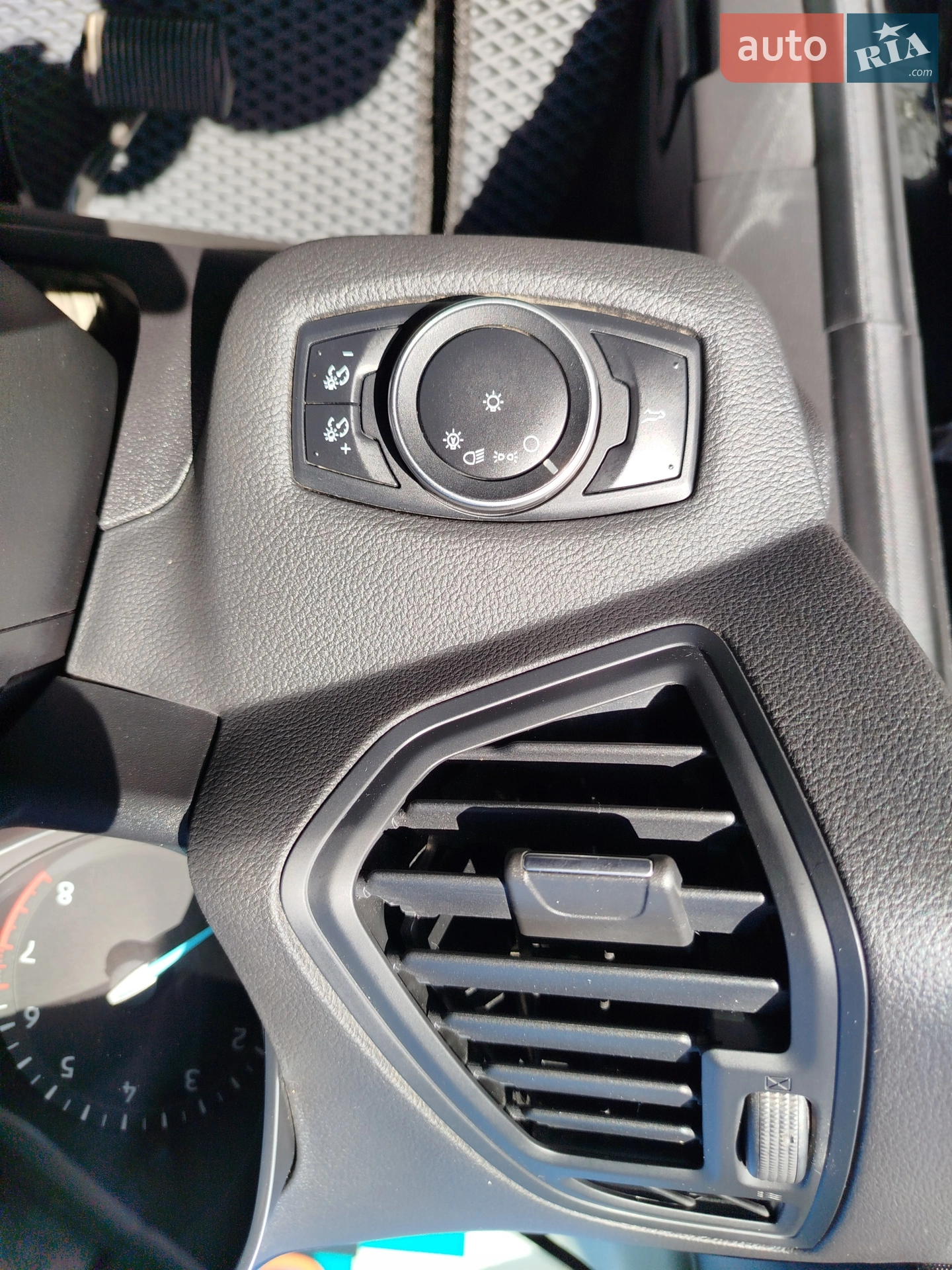 2017 Ford Escape - мініатюра 28