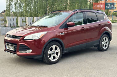 Позашляховик / Кросовер Ford Escape 2014 в 