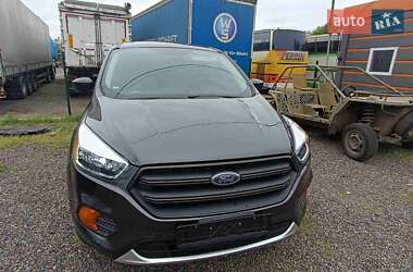 Позашляховик / Кросовер Ford Escape 2017 в 