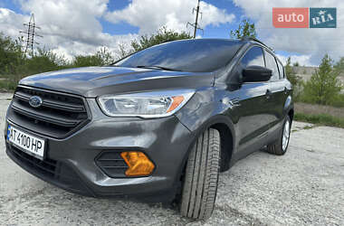 Внедорожник / Кроссовер Ford Escape 2016 в 