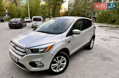 Внедорожник / Кроссовер Ford Escape 2017 в 