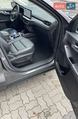 Внедорожник / Кроссовер Ford Escape 2023 в 