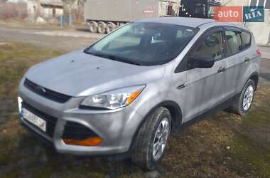 Внедорожник / Кроссовер Ford Escape 2015 в 