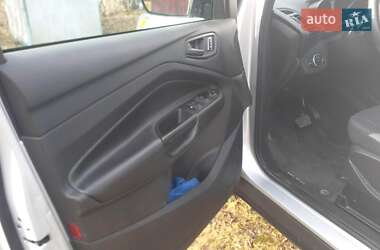 Внедорожник / Кроссовер Ford Escape 2015 в Чорткове