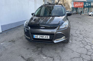 Внедорожник / Кроссовер Ford Escape 2015 в 