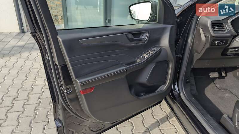 Внедорожник / Кроссовер Ford Escape 2023 в Тернополе