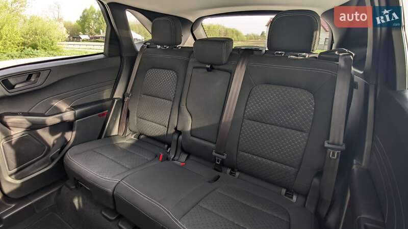 Внедорожник / Кроссовер Ford Escape 2023 в Тернополе