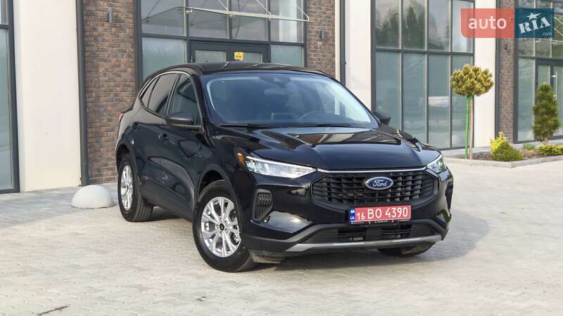 Внедорожник / Кроссовер Ford Escape 2023 в Тернополе
