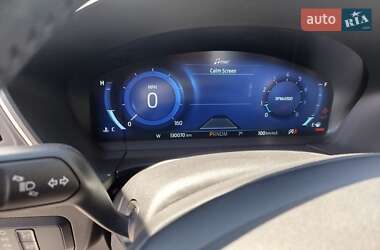 Внедорожник / Кроссовер Ford Escape 2020 в 