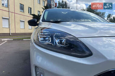 Внедорожник / Кроссовер Ford Escape 2022 в 
