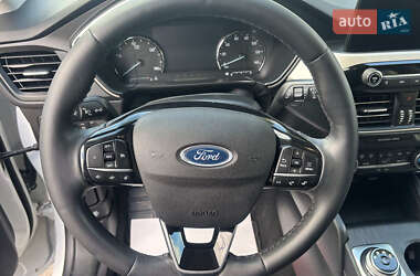 Внедорожник / Кроссовер Ford Escape 2022 в 