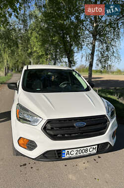 Позашляховик / Кросовер Ford Escape 2016 в 