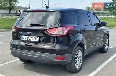 Внедорожник / Кроссовер Ford Escape 2012 в 