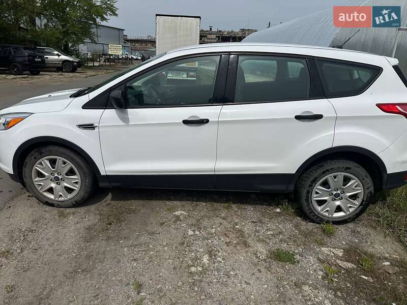 Внедорожник / Кроссовер Ford Escape 2015 в Киеве