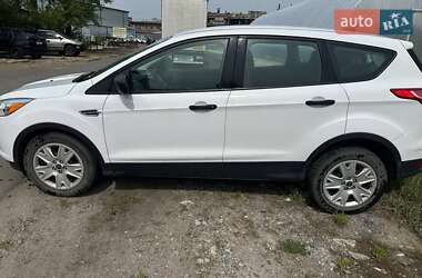 Внедорожник / Кроссовер Ford Escape 2015 в 