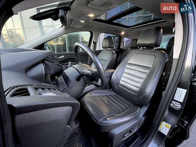 Внедорожник / Кроссовер Ford Escape 2017 в Киеве