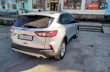 Внедорожник / Кроссовер Ford Escape 2019 в 