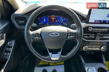 Позашляховик / Кросовер Ford Escape 2020 в 