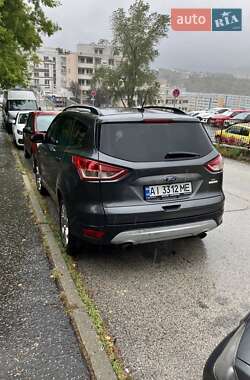 Внедорожник / Кроссовер Ford Escape 2016 в 