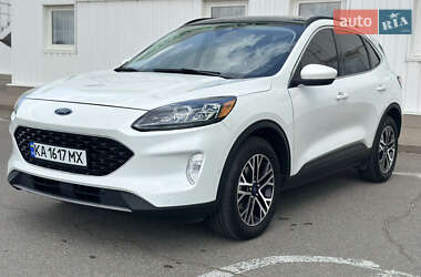 Внедорожник / Кроссовер Ford Escape 2021 в 