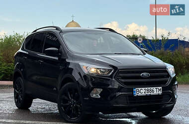 Позашляховик / Кросовер Ford Escape 2019 в 