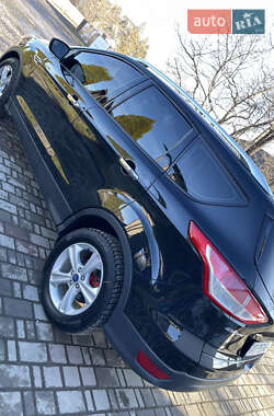 Позашляховик / Кросовер Ford Escape 2014 в 