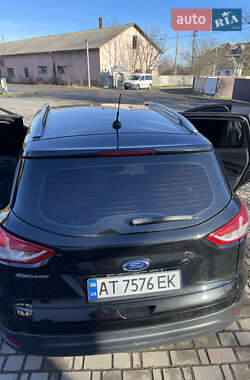 Позашляховик / Кросовер Ford Escape 2014 в 