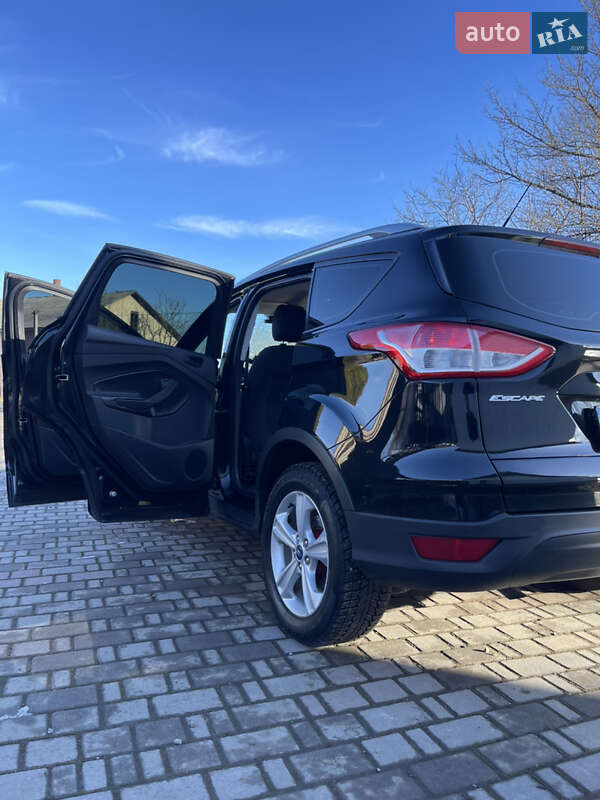 Внедорожник / Кроссовер Ford Escape 2014 в Косове