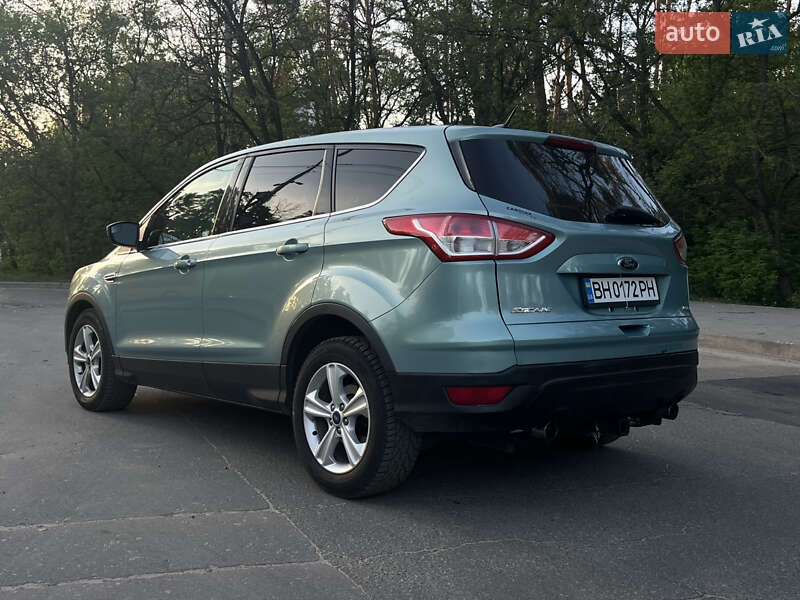 Внедорожник / Кроссовер Ford Escape 2012 в Киеве