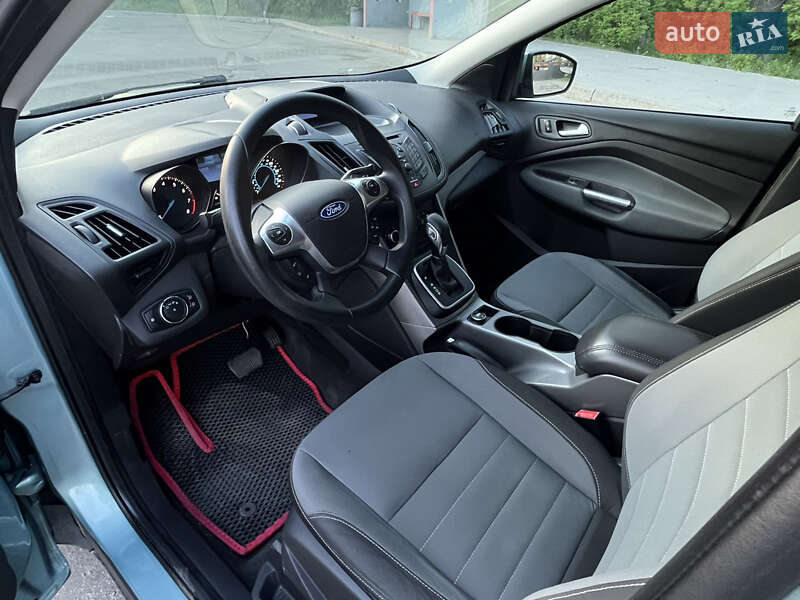 Внедорожник / Кроссовер Ford Escape 2012 в Киеве