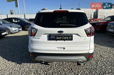Внедорожник / Кроссовер Ford Escape 2016 в 