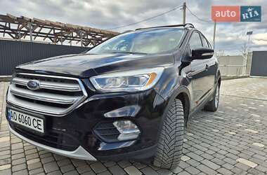 Позашляховик / Кросовер Ford Escape 2018 в 