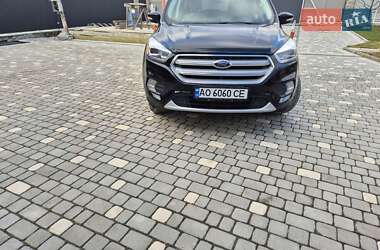 Позашляховик / Кросовер Ford Escape 2018 в 