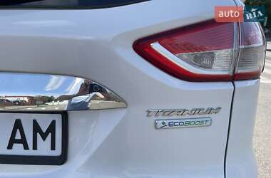 Внедорожник / Кроссовер Ford Escape 2014 в 