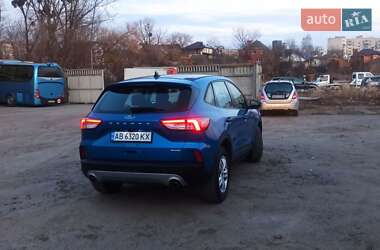 Внедорожник / Кроссовер Ford Escape 2021 в 